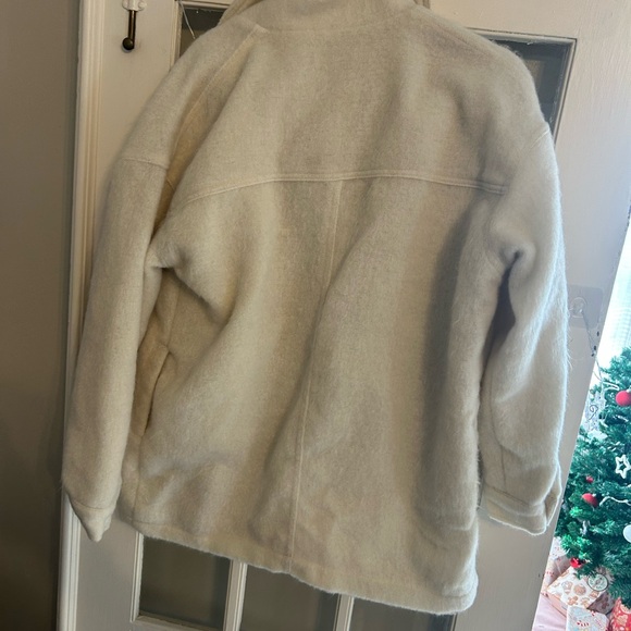 Universal thread shacket - Picture 4 of 4